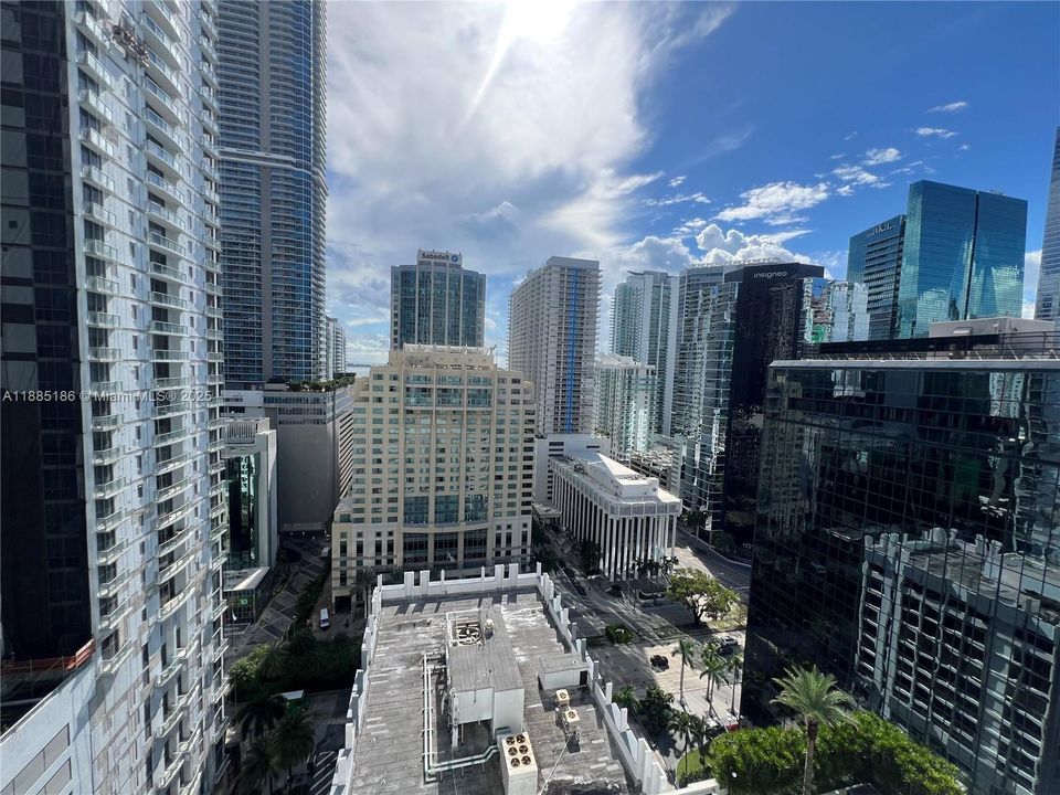 待售: $629,000 (1 贝兹, 1 浴室, 906 平方英尺)