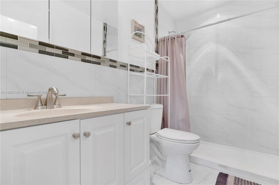 Vendido Recientemente: $440,000 (3 camas, 2 baños, 1320 Pies cuadrados)