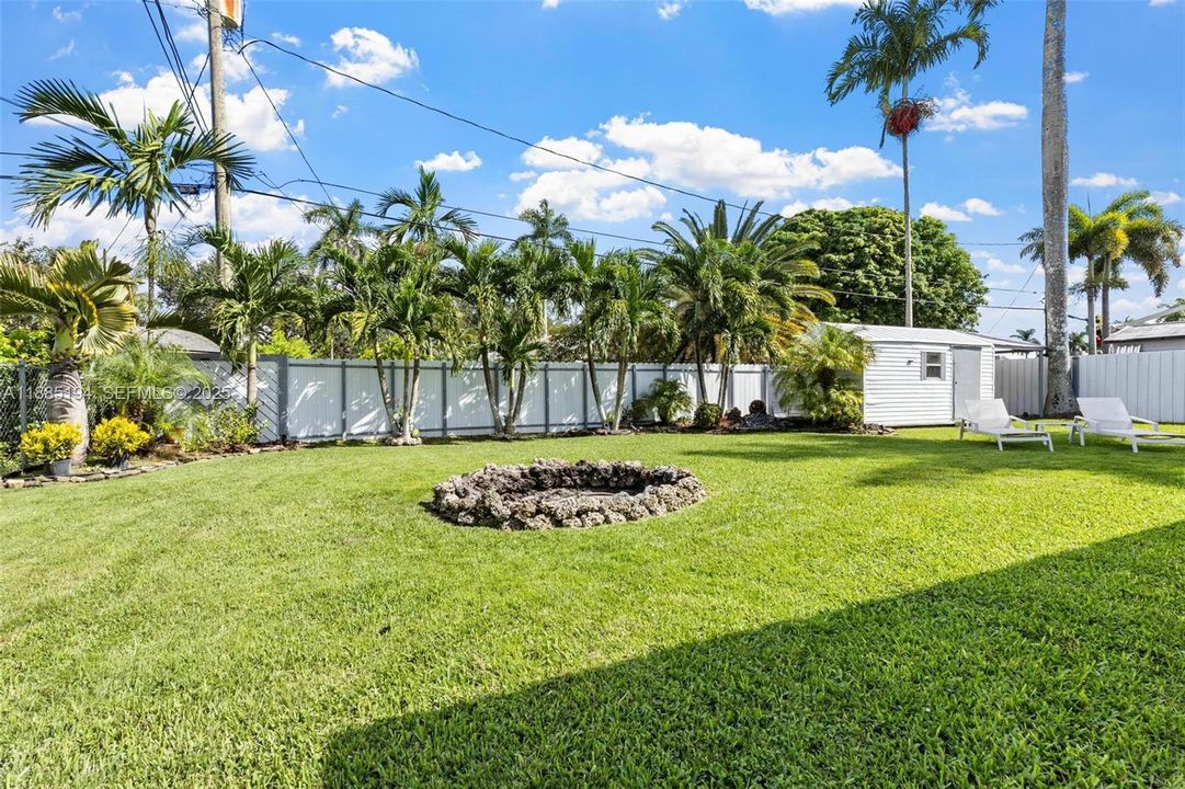 For Sale: $629,999 (4 beds, 2 baths, 1922 Square Feet)