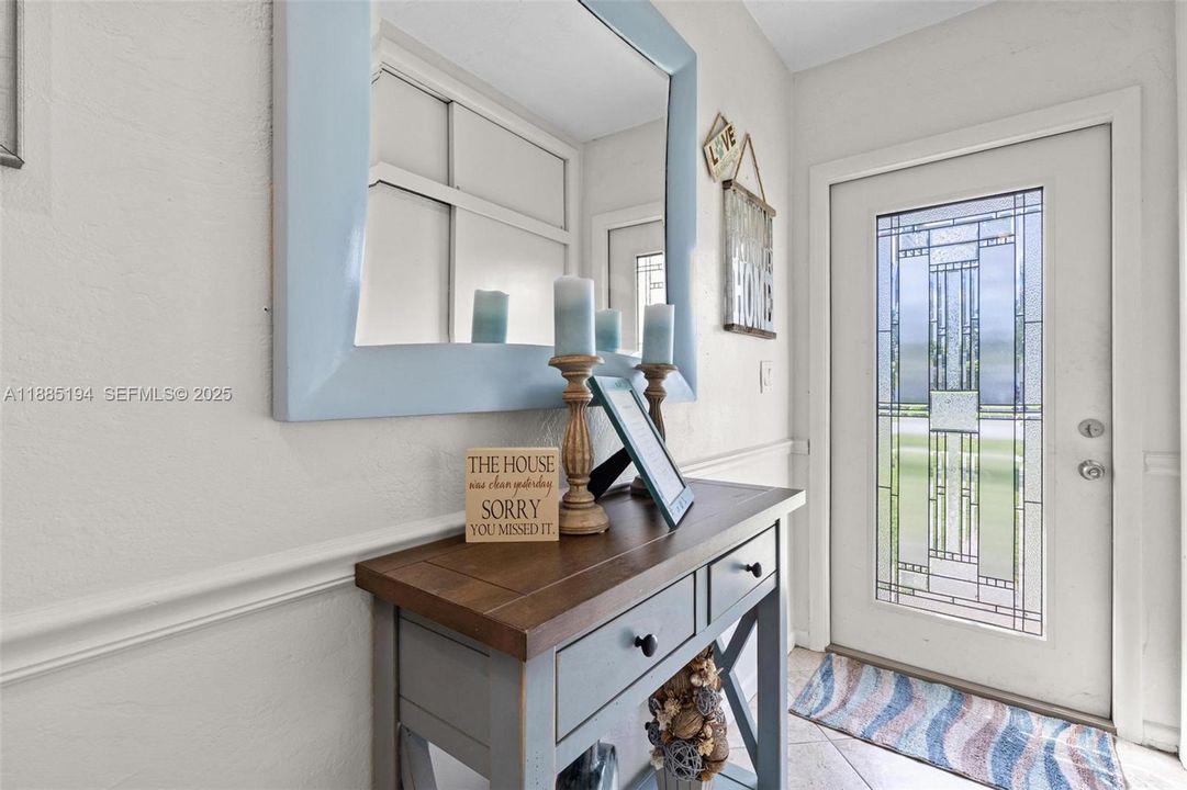 For Sale: $629,999 (4 beds, 2 baths, 1922 Square Feet)