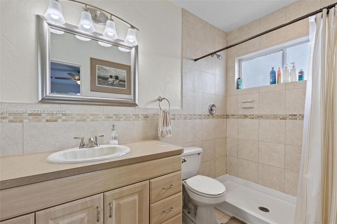 For Sale: $629,999 (4 beds, 2 baths, 1922 Square Feet)