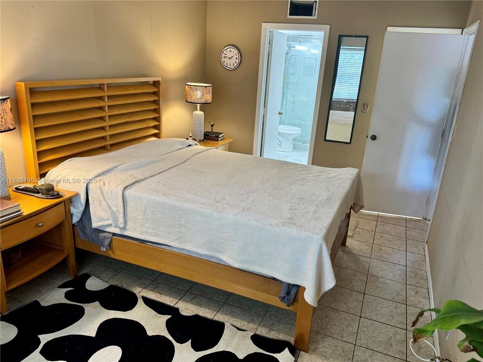 Vendido Recientemente: $104,000 (1 camas, 1 baños, 690 Pies cuadrados)