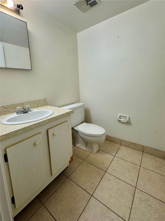 Vendido Recientemente: $104,000 (1 camas, 1 baños, 690 Pies cuadrados)