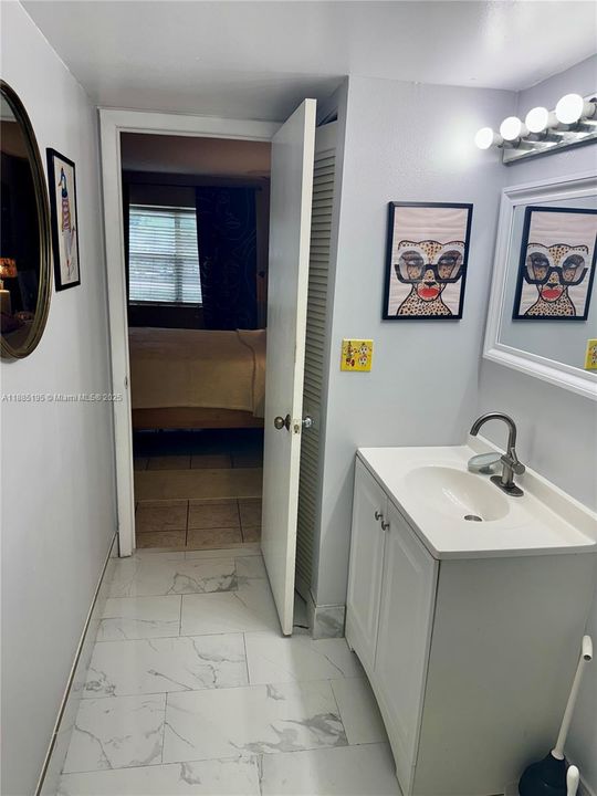 Vendido Recientemente: $104,000 (1 camas, 1 baños, 690 Pies cuadrados)