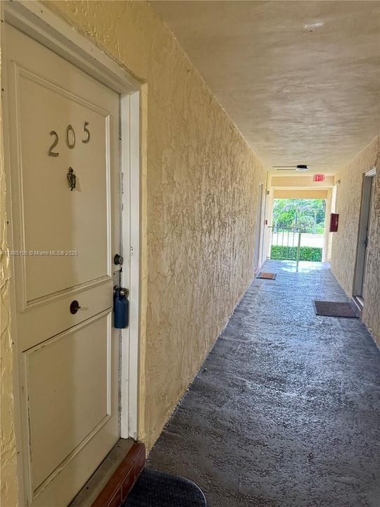 Vendido Recientemente: $104,000 (1 camas, 1 baños, 690 Pies cuadrados)