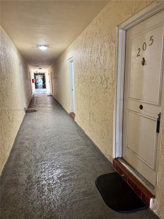 Vendido Recientemente: $104,000 (1 camas, 1 baños, 690 Pies cuadrados)