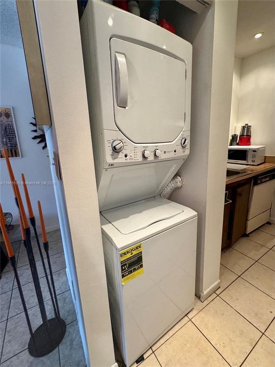 Vendido Recientemente: $104,000 (1 camas, 1 baños, 690 Pies cuadrados)