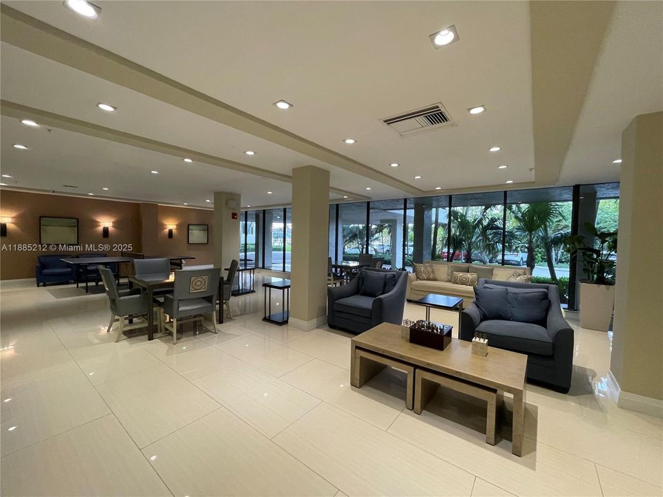 For Sale: $849,000 (2 beds, 2 baths, 1349 Square Feet)