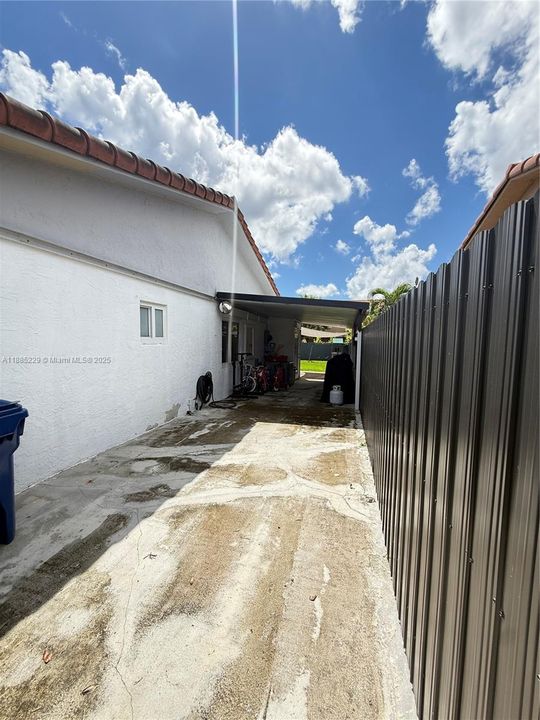 最近售出: $530,000 (3 贝兹, 2 浴室, 1101 平方英尺)