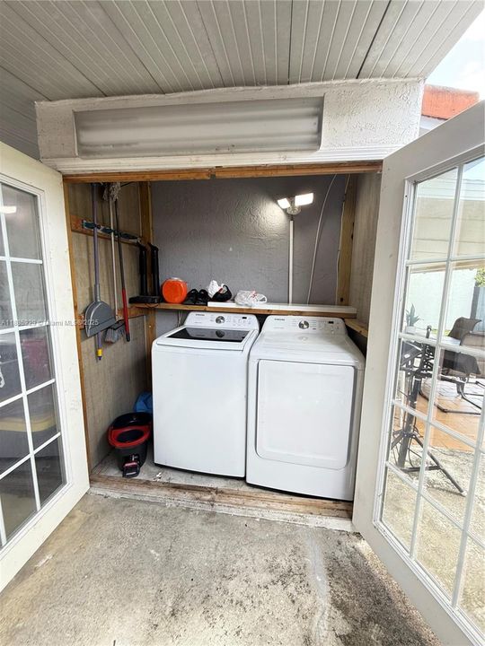 最近售出: $530,000 (3 贝兹, 2 浴室, 1101 平方英尺)