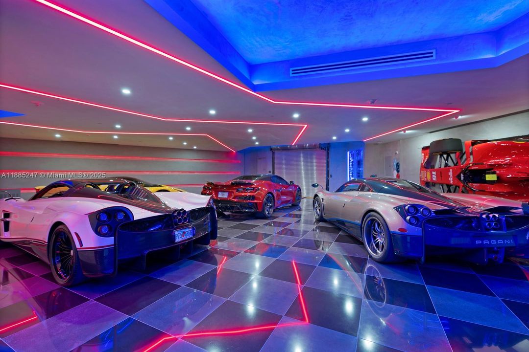 待售: $19,950,000 (4 贝兹, 4 浴室, 6121 平方英尺)