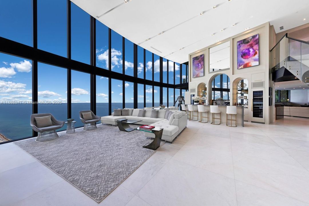 待售: $19,950,000 (4 贝兹, 4 浴室, 6121 平方英尺)