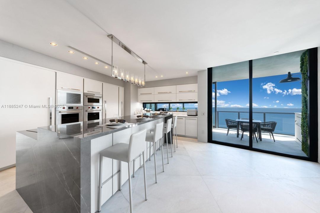 待售: $19,950,000 (4 贝兹, 4 浴室, 6121 平方英尺)