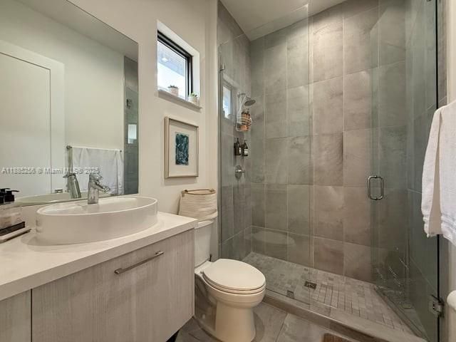 Activo con contrato: $1,190,000 (4 camas, 3 baños, 2257 Pies cuadrados)