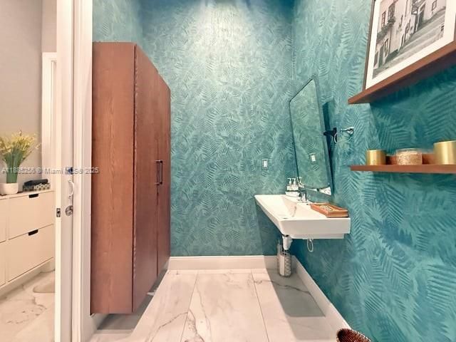 Activo con contrato: $1,190,000 (4 camas, 3 baños, 2257 Pies cuadrados)