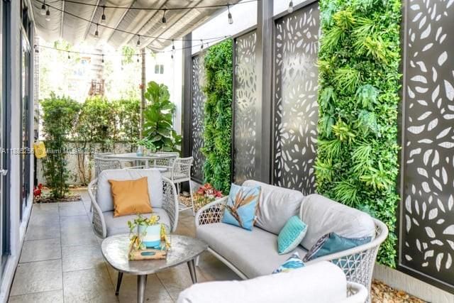 Activo con contrato: $1,190,000 (4 camas, 3 baños, 2257 Pies cuadrados)