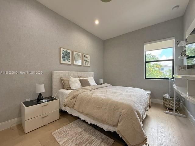 Activo con contrato: $1,190,000 (4 camas, 3 baños, 2257 Pies cuadrados)