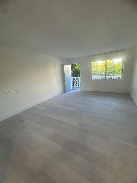 На продажу: $399,000 (1 спален, 1 ванн, 810 Квадратных фут)