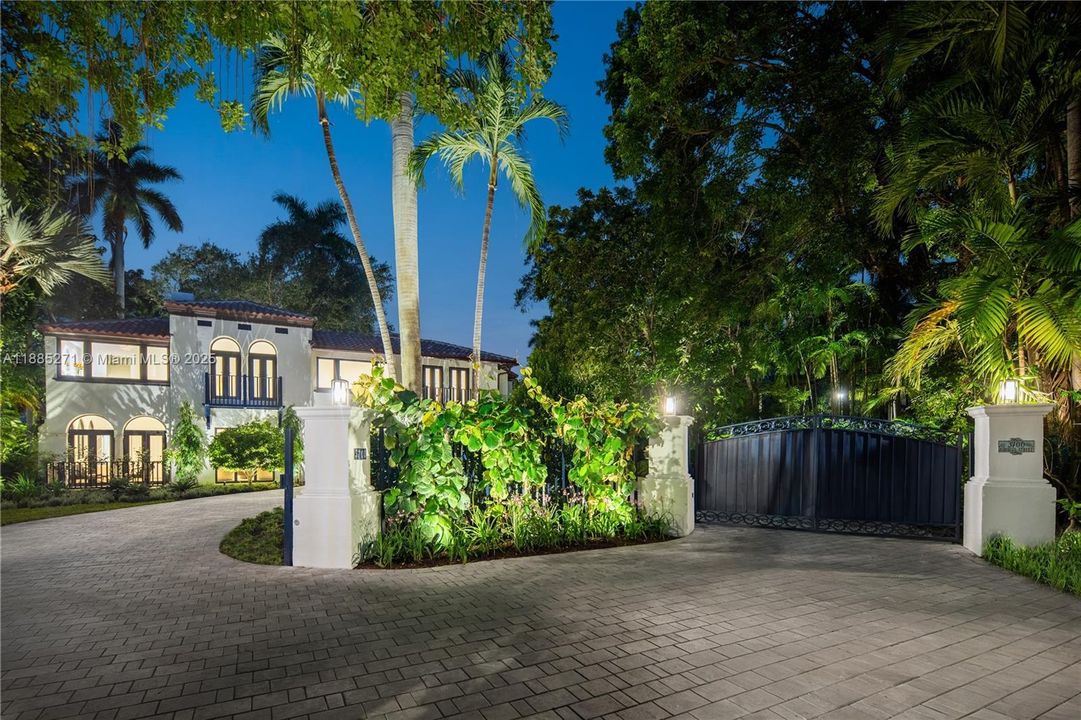 For Sale: $12,500,000 (6 beds, 6 baths, 5458 Square Feet)