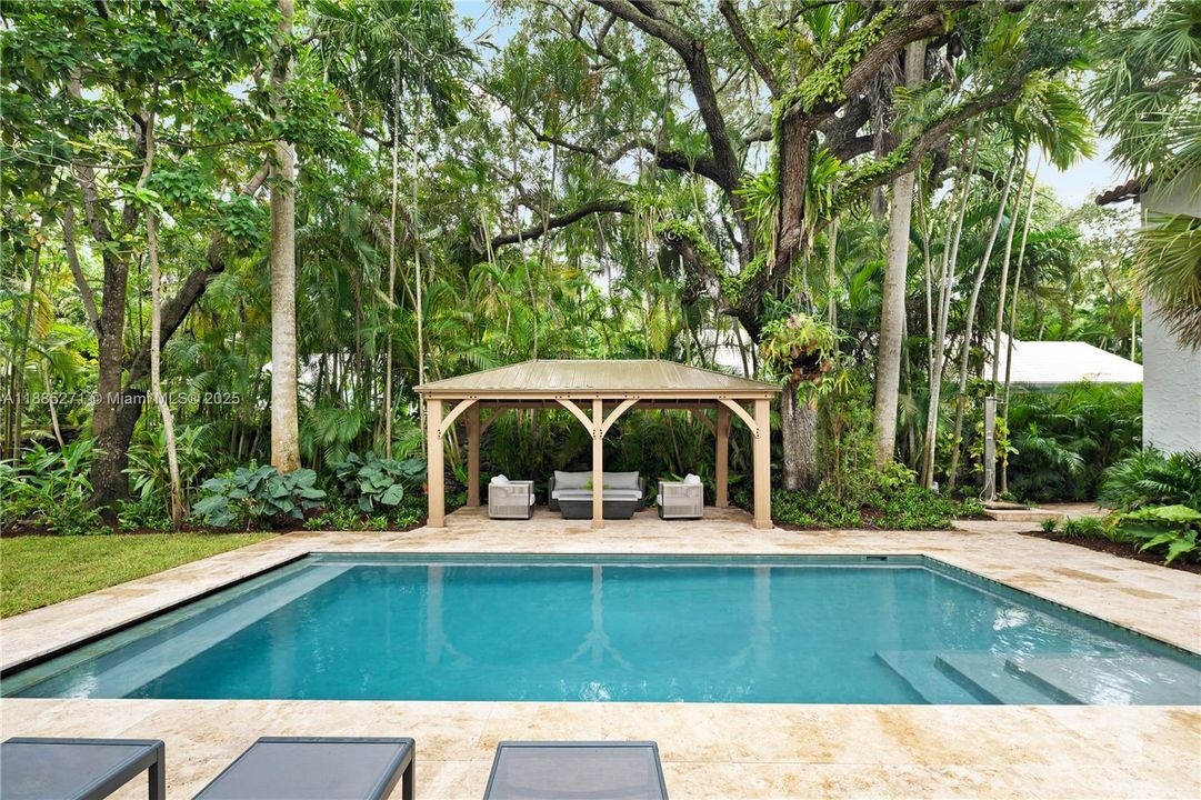 For Sale: $12,500,000 (6 beds, 6 baths, 5458 Square Feet)