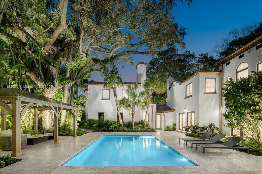 For Sale: $12,500,000 (6 beds, 6 baths, 5458 Square Feet)