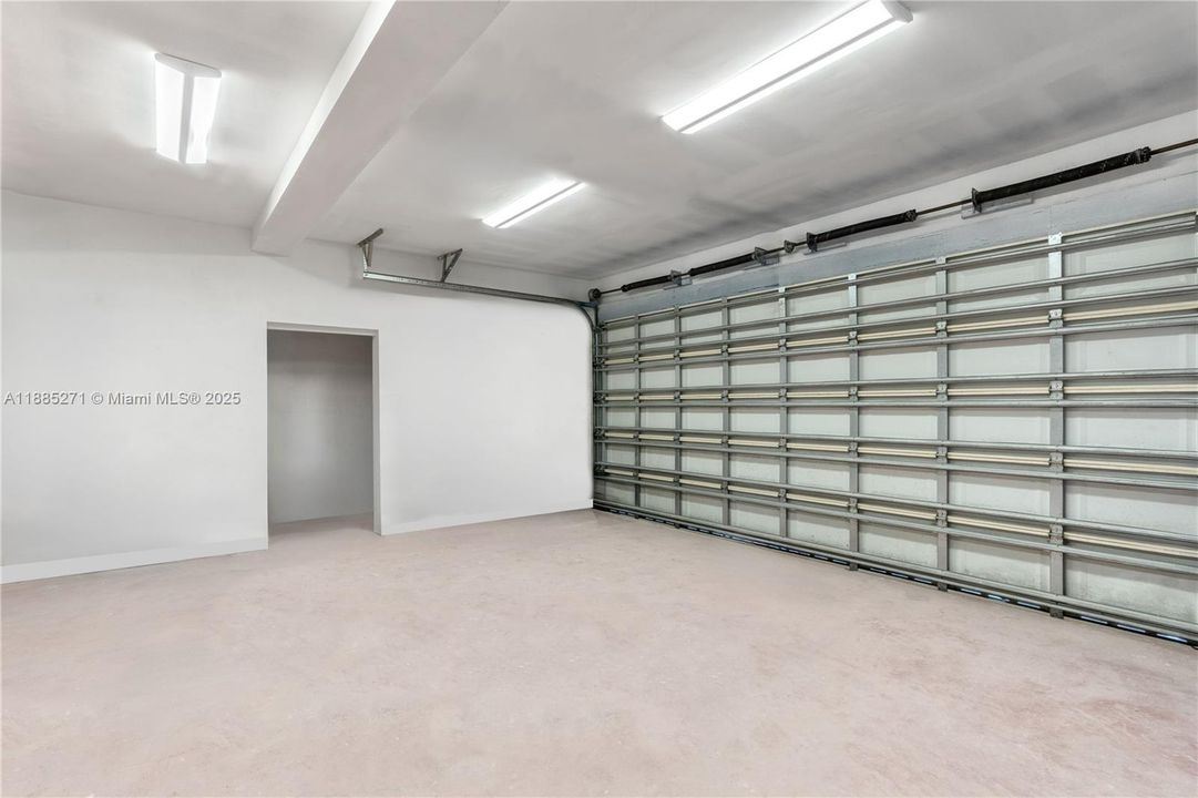 For Sale: $12,500,000 (6 beds, 6 baths, 5458 Square Feet)