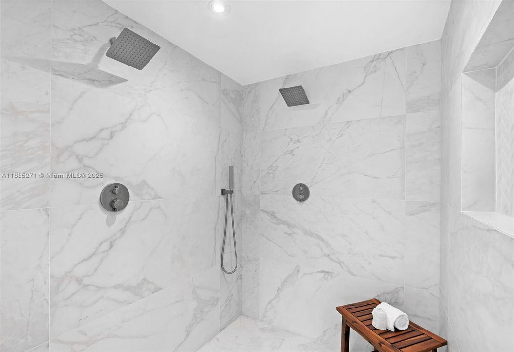 For Sale: $12,500,000 (6 beds, 6 baths, 5458 Square Feet)