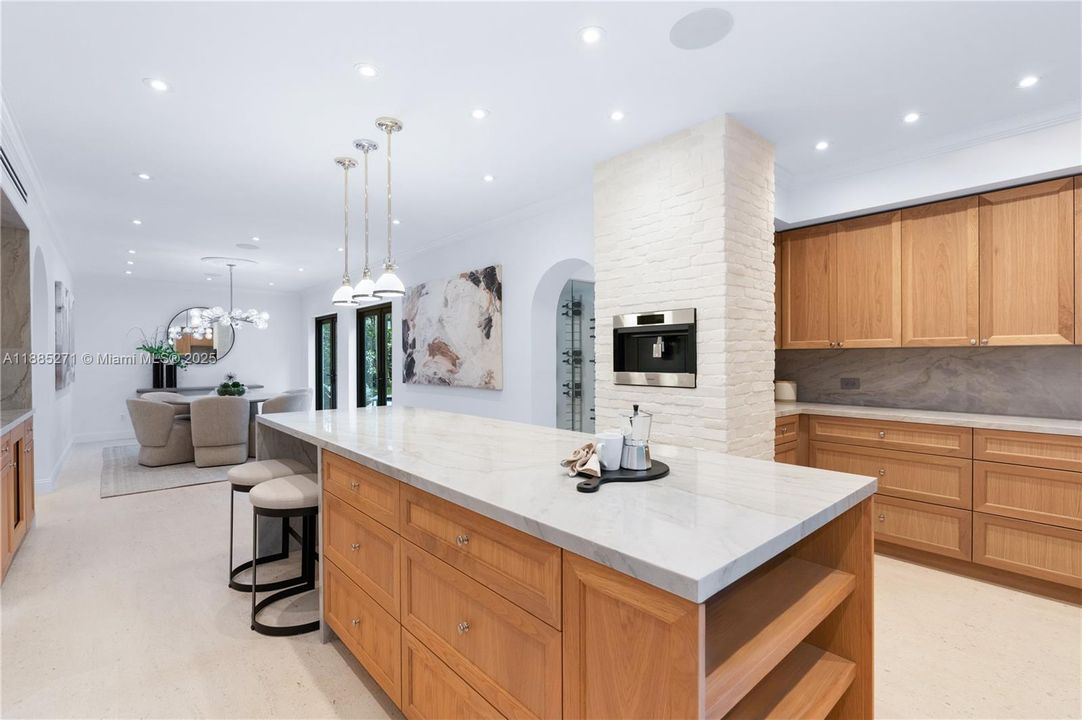 For Sale: $12,500,000 (6 beds, 6 baths, 5458 Square Feet)