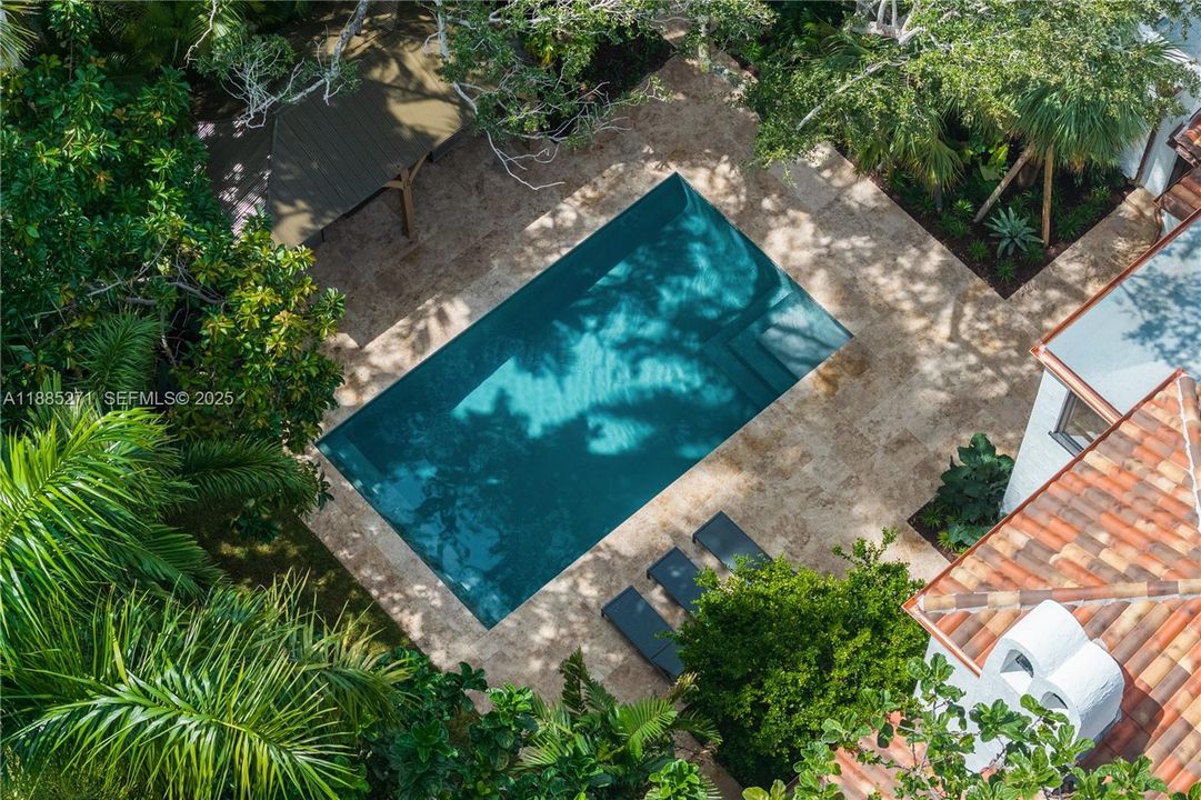 En Venta: $11,995,000 (6 camas, 6 baños, 5458 Pies cuadrados)