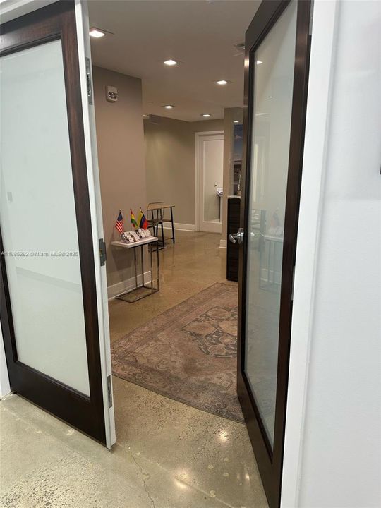 出租: $1,100 (0 贝兹, 0 浴室, 0 平方英尺)