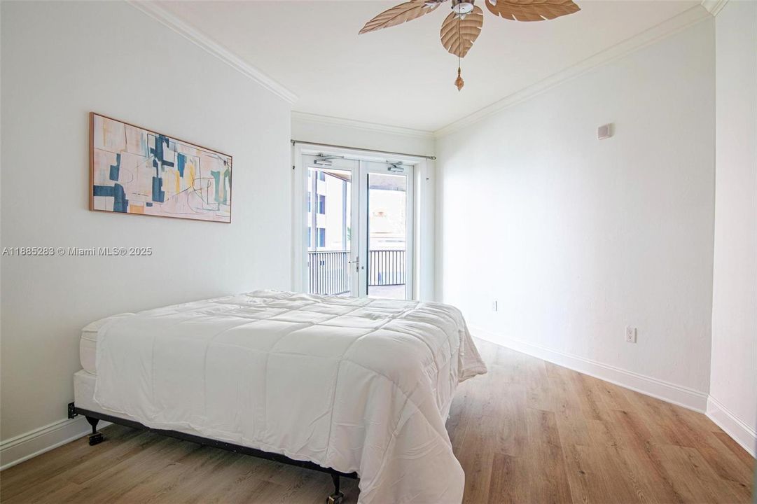 На продажу: $325,000 (3 спален, 2 ванн, 1663 Квадратных фут)