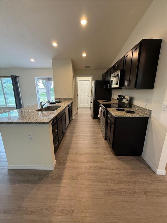 Recently Rented: $2,000 (3 beds, 2 baths, 0 Square Feet)