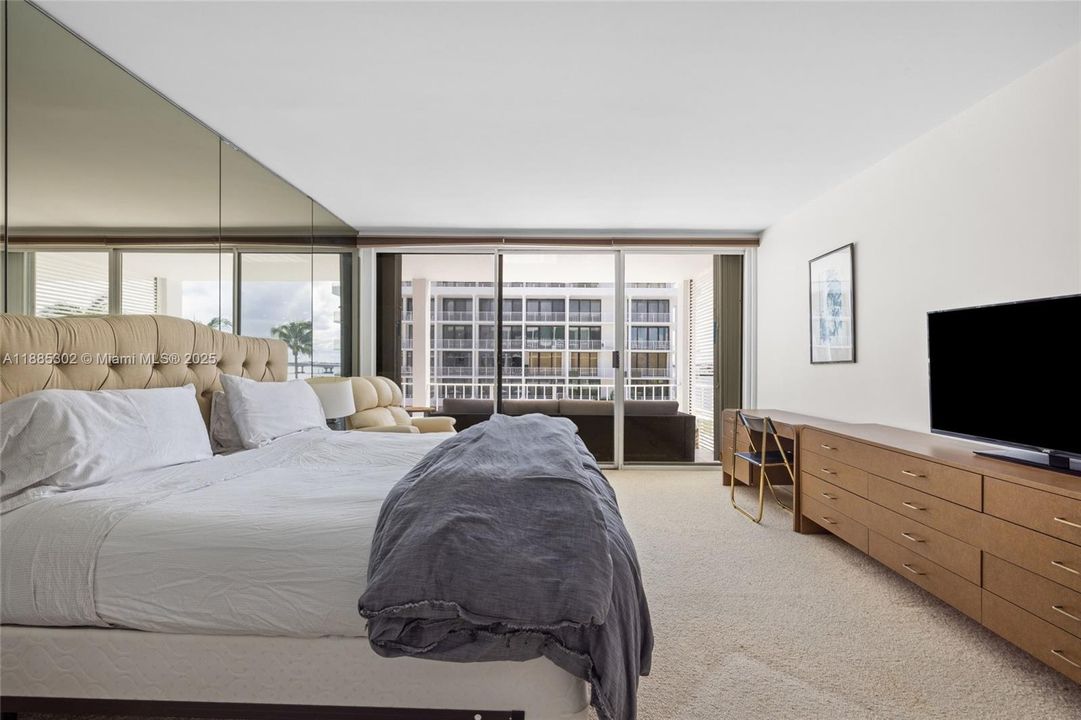 For Rent: $12,500 (2 beds, 2 baths, 1659 Square Feet)