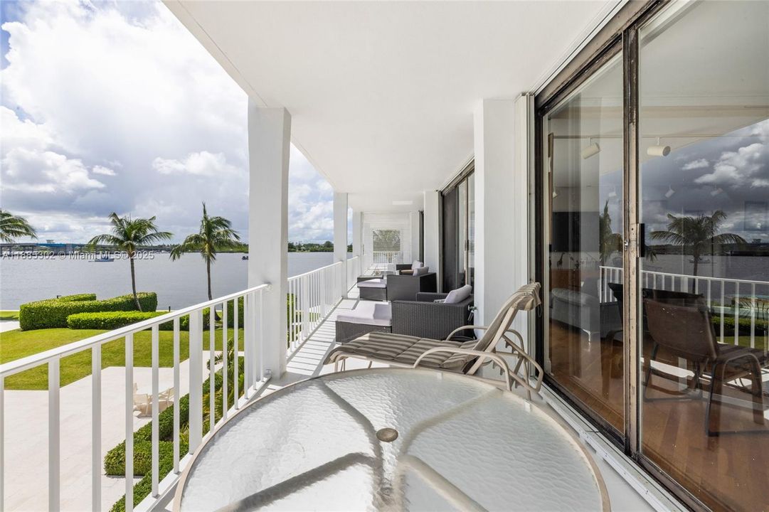 For Rent: $12,500 (2 beds, 2 baths, 1659 Square Feet)