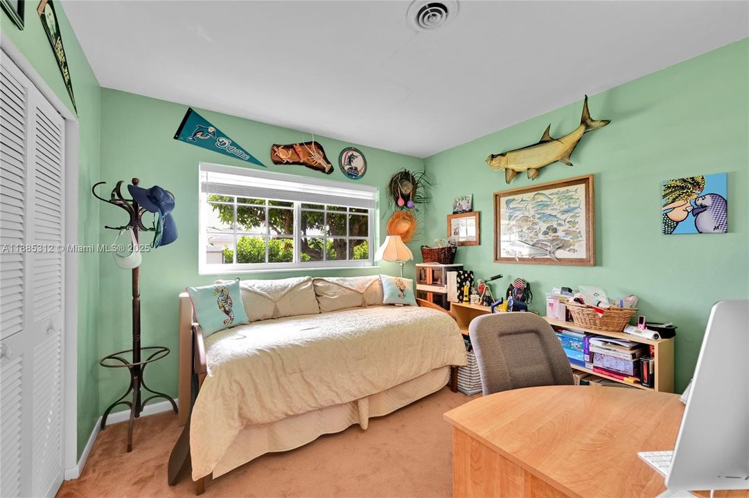 Под контрактом: $600,000 (3 спален, 2 ванн, 1478 Квадратных фут)