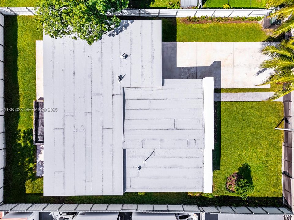 En Venta: $699,000 (3 camas, 2 baños, 1860 Pies cuadrados)