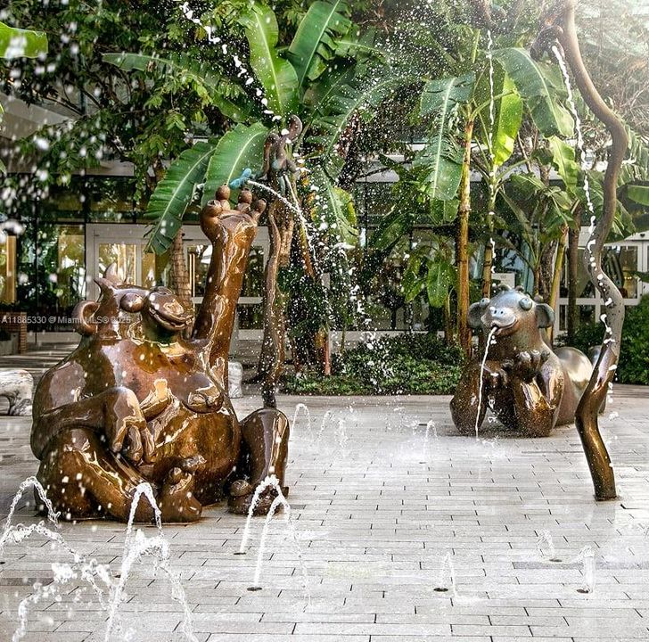 Active With Contract: $349,000 (3 beds, 2 baths, 1380 Square Feet)