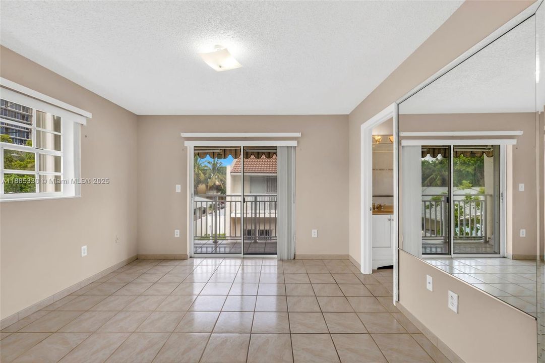 Active With Contract: $349,000 (3 beds, 2 baths, 1380 Square Feet)