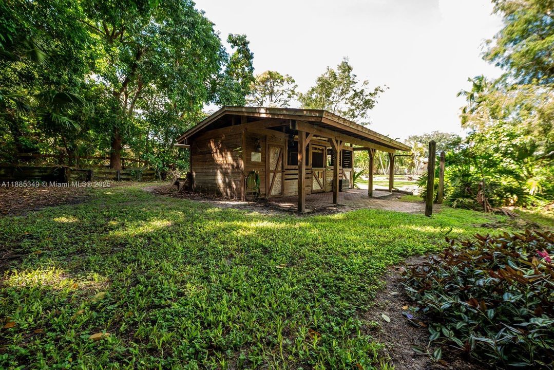 На продажу: $1,135,000 (4 спален, 2 ванн, 1575 Квадратных фут)