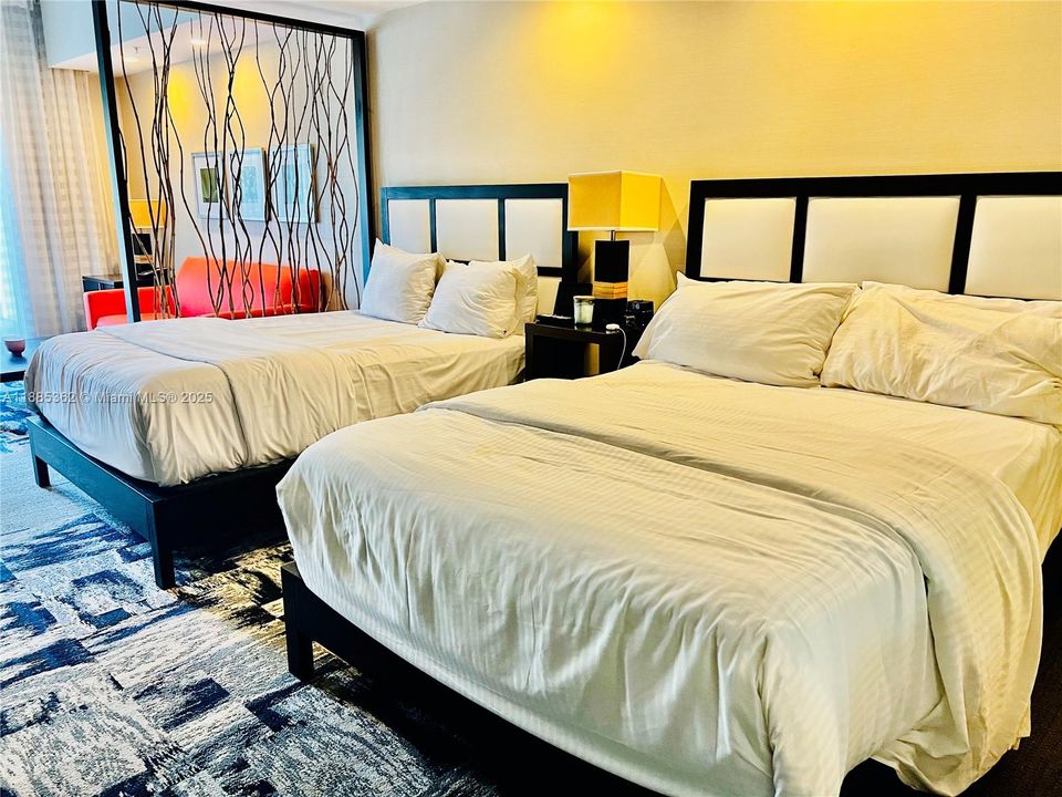 待售: $139,000 (1 贝兹, 1 浴室, 705 平方英尺)