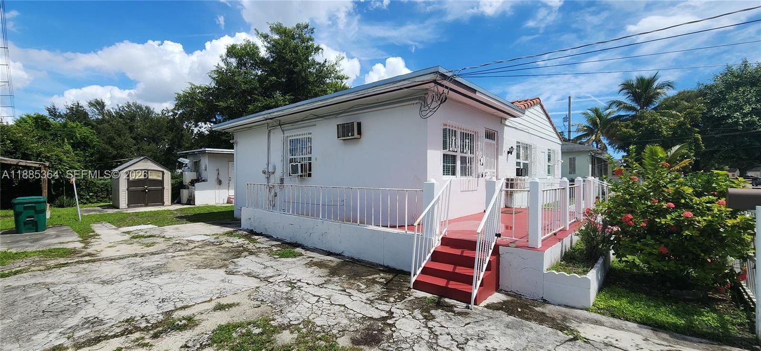 For Sale: $583,000 (0 beds, 0 baths, 1668 Square Feet)