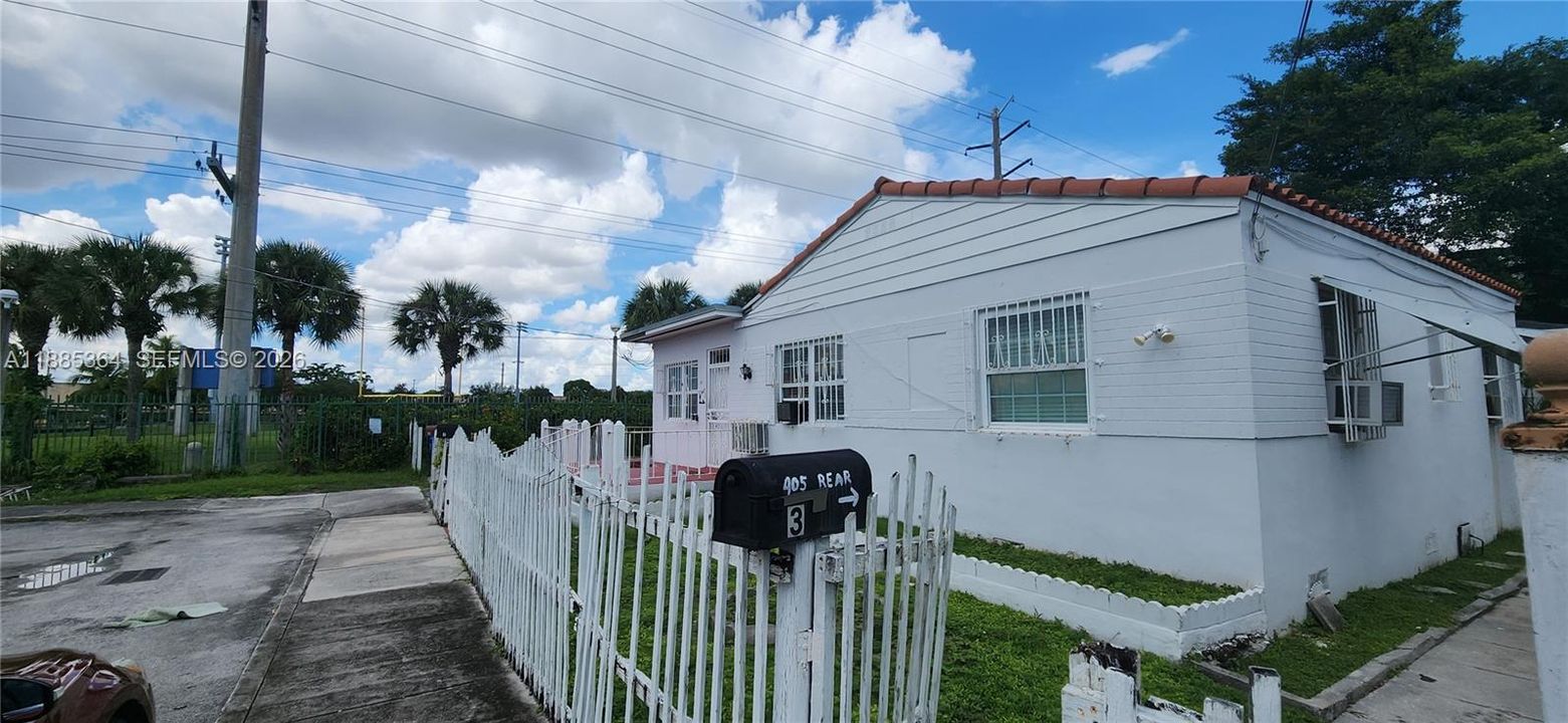 For Sale: $583,000 (0 beds, 0 baths, 1668 Square Feet)