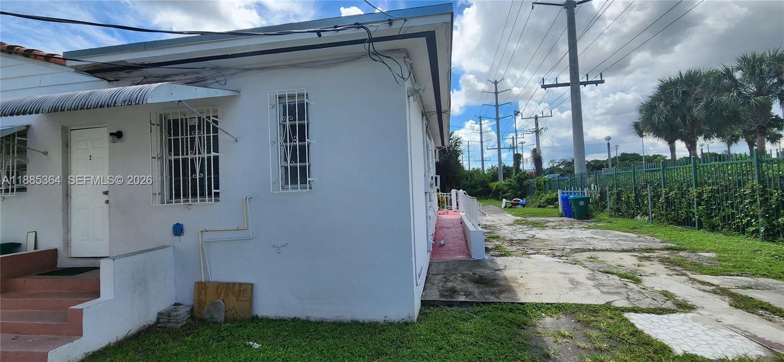 For Sale: $583,000 (0 beds, 0 baths, 1668 Square Feet)