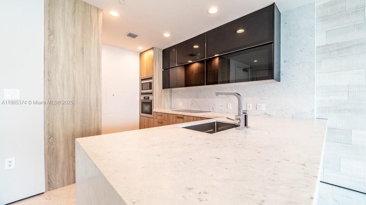 Activo con contrato: $1,500,000 (2 camas, 2 baños, 1492 Pies cuadrados)