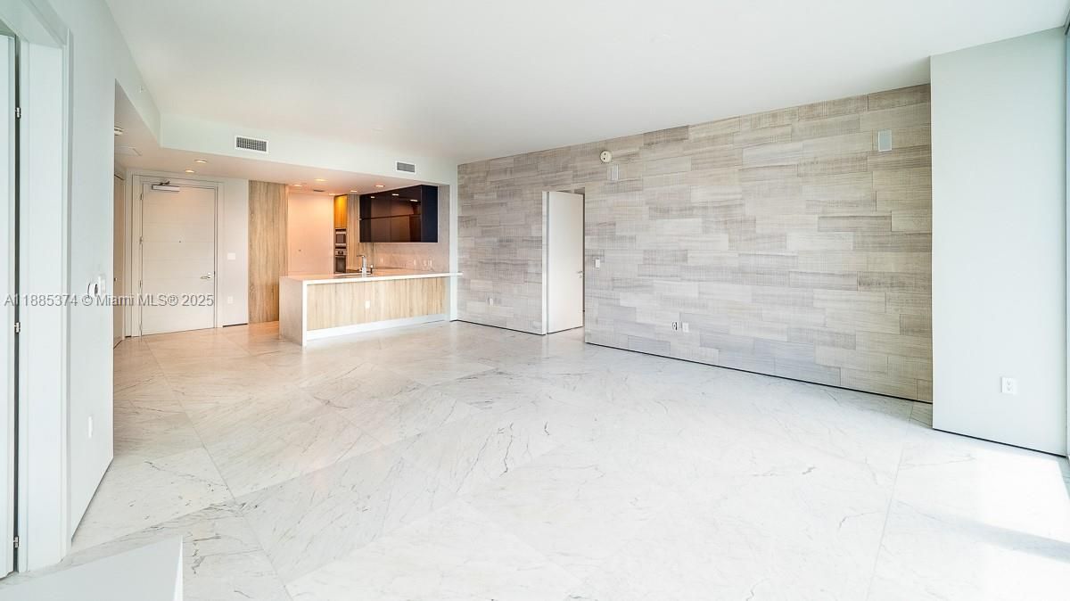 Activo con contrato: $1,500,000 (2 camas, 2 baños, 1492 Pies cuadrados)