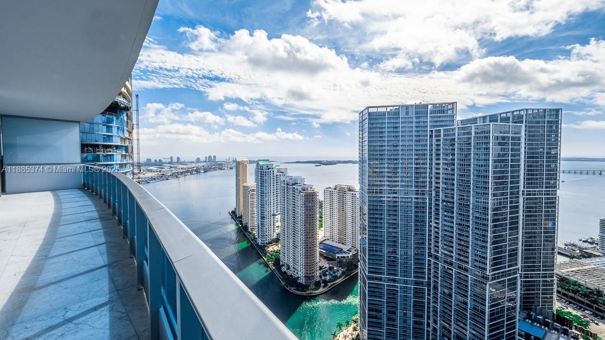 Activo con contrato: $1,500,000 (2 camas, 2 baños, 1492 Pies cuadrados)