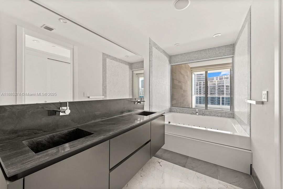 Activo con contrato: $1,500,000 (2 camas, 2 baños, 1492 Pies cuadrados)