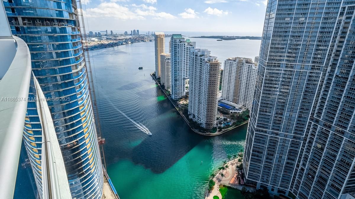 Activo con contrato: $1,500,000 (2 camas, 2 baños, 1492 Pies cuadrados)