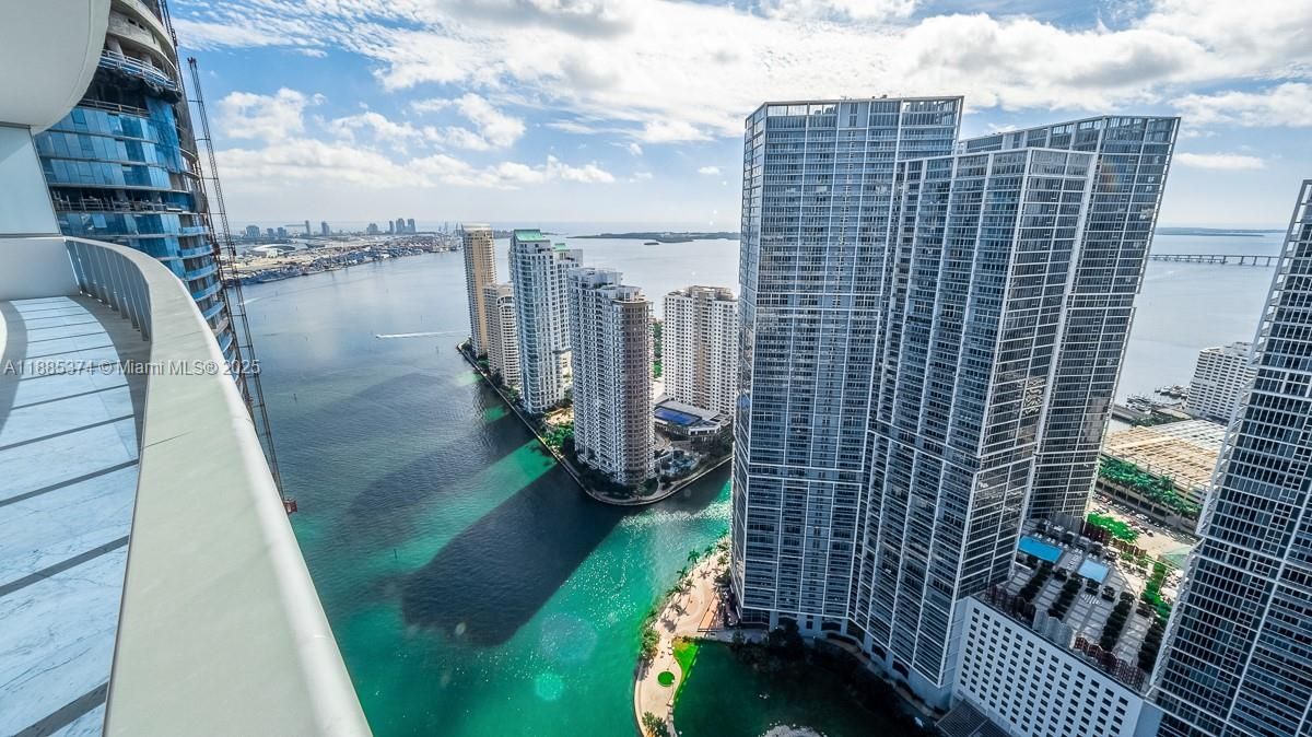 Activo con contrato: $1,500,000 (2 camas, 2 baños, 1492 Pies cuadrados)