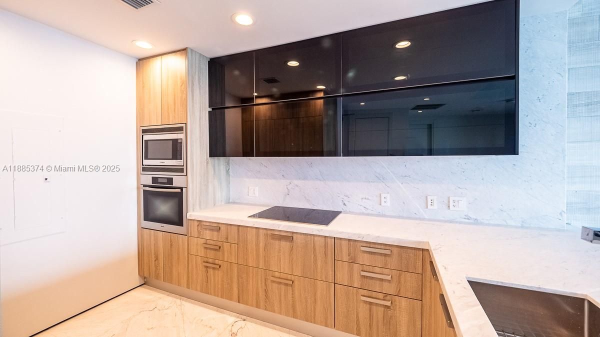 Activo con contrato: $1,500,000 (2 camas, 2 baños, 1492 Pies cuadrados)